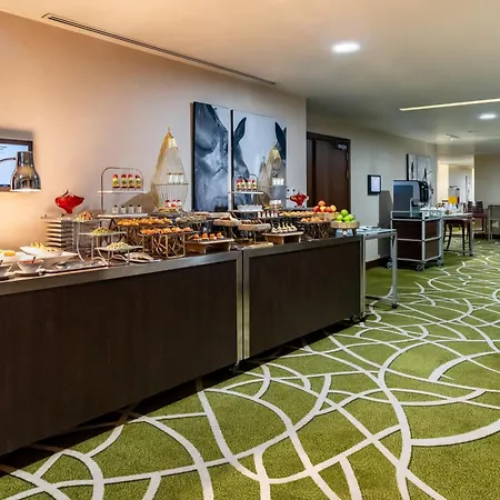 Courtyard By Marriott Riyadh Olaya-3
