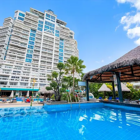 Andaman Beach Suites Hotel, Patong Phuket-2