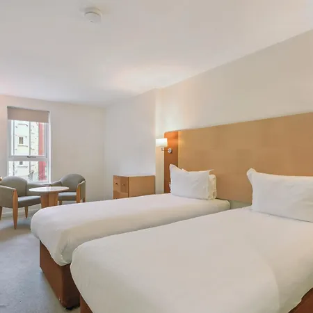 Holyrood Aparthotel-2
