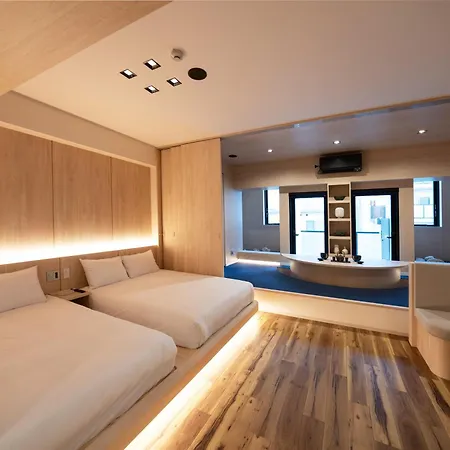 Uh Suite Namba Station-2