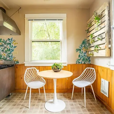 Charming 1Bd Suite In Capitol Hill - Foxglove Inn-2