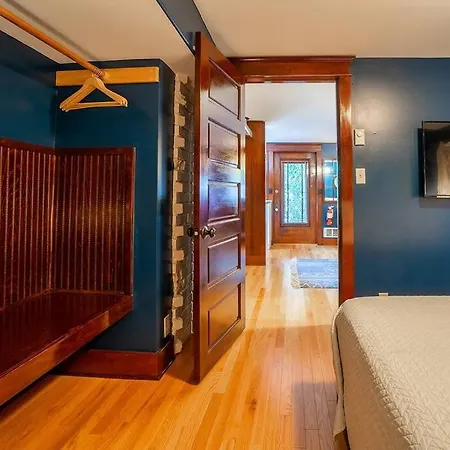 Charming 1Bd Suite In Capitol Hill - Foxglove Inn-3
