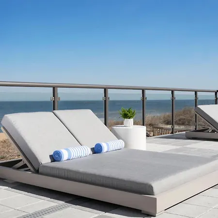 Delta Hotels By Marriott™ Virginia Beach Waterfront Suites-3