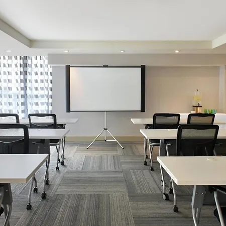 Four Points By Sheraton Coral Gables-3