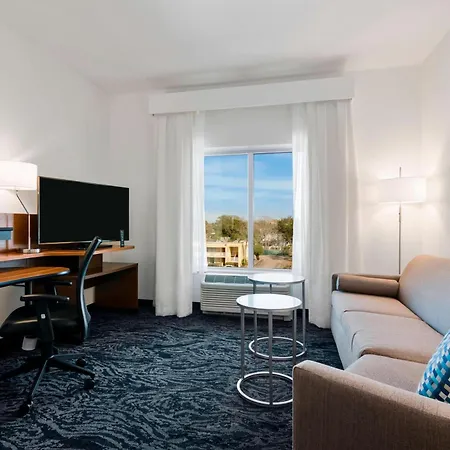 Fairfield Inn & Suites By Marriott St Petersburg North-2