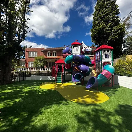 Graham Apartments-3