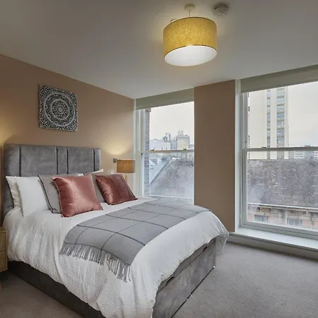 Hayy Luxury 1 Bed Apartment In Leeds City Centre-3
