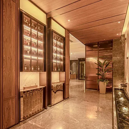 Crystal Hotel Shanghai The Bund Jinling East Road-2