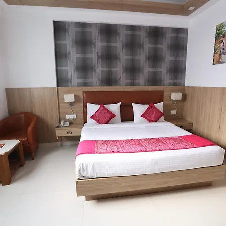 Hotel Elevate Inn - With Complimentary Pickup Or Drop Near Delhi Airport-3