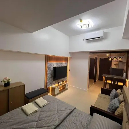 Studio Unit Located At 38 Park Avenue Condominium In It Park Cebu-2