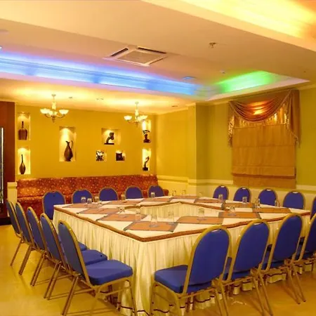 Regant Lake Palace-3