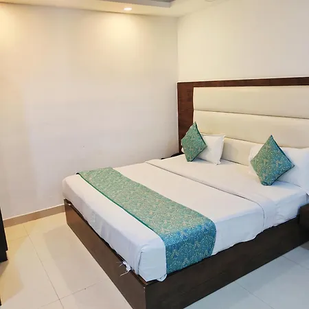 Hotel Tej Palace Delhi Airport-2