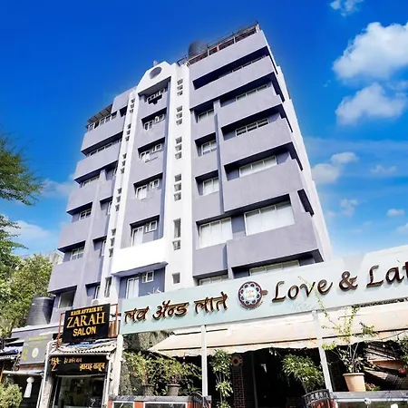 Vibes Inn Juhu-3