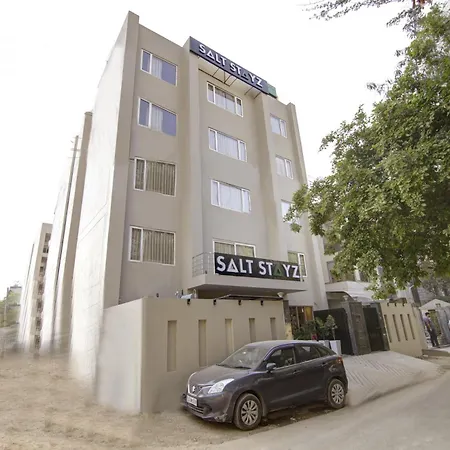 Saltstayz Select - Golf Course Road & Sector 27-3