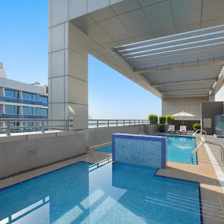 Royal Continental Suites Business Bay-2