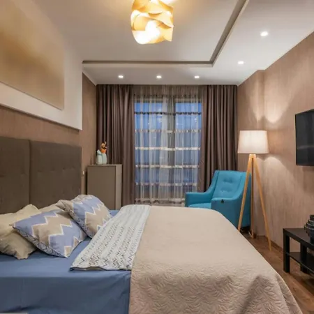 Rosewood Suites Near Delhi Airport-2