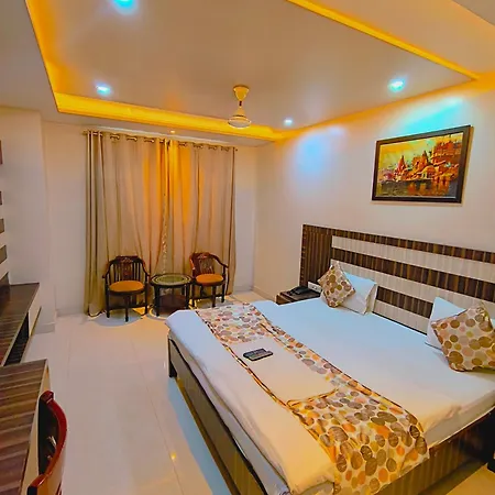 P Palace - Near Kashi Vishwanath Temple-2