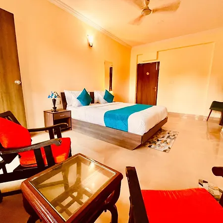 Shivam Manage Bythe Four Season Hotel & Resort, Calangute Goa-3