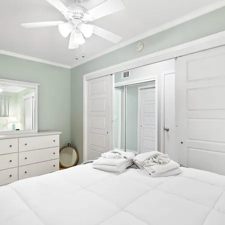 5 Min Walk To The Beach 1St Floor Condo Sleeps 4-3
