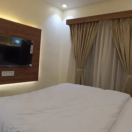 The Banaras Hotel-2