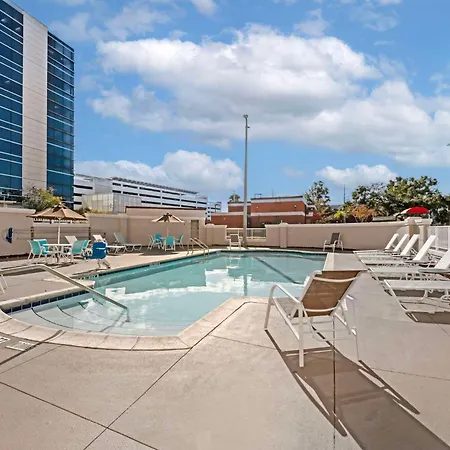 Comfort Suites Downtown-2