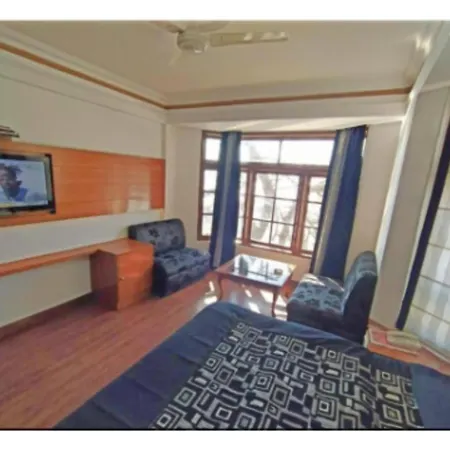 Hotel Horizon Near Picture Palace Bus Stand, Mussoorie-2