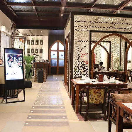 The Long D Hotel Surat Airport Rd-3