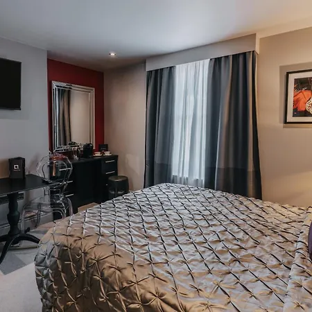Square Townhouse-2