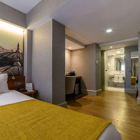Ramada By Wyndham Istanbul Grand Bazaar-3