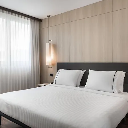 Ac Hotel Firenze By Marriott-2