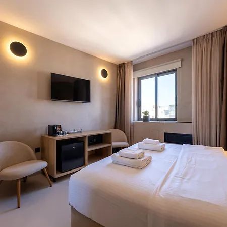 Regal Hotel Mitropoleos-3