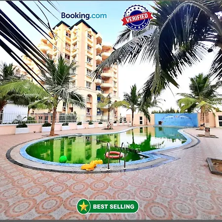 Swimmimg Pool - Hotel Santosh Residency Puri - All Room Fully Air- Conditioned With Lift - Wifi - Parking And Children Play Ground - Best Luxury Budget Stay-3