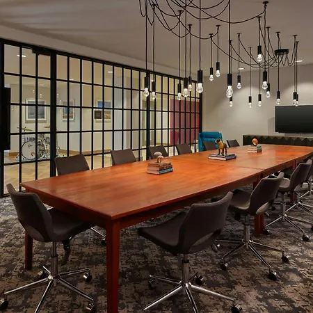 Renaissance Saint Elm Dallas Downtown Hotel-2