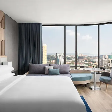 Courtyard By Marriott Phnom Penh-2