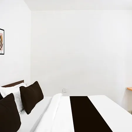 Oyo 1049 Hotel Shri Sai Residency-3