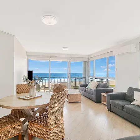 Oceanside Resort - Absolute Beachfront Apartments-2