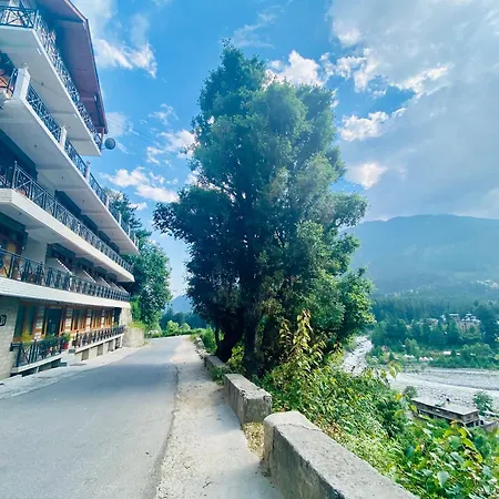Hotel Hollywood Vibes #Riverview #Premium Rooms #Prime Location #Most Awarded #Parking #Top Rated #Open Terrace #Lawn #Best Selling Hotel In Manali-2