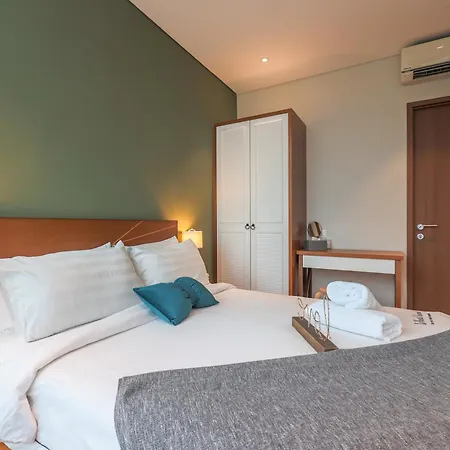 Calm Sojourn, Sky Suites Klcc-3