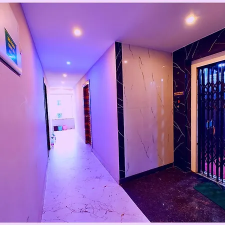 Puri Hotel P A R K - V I E W Near Sea Beach - Spacious And Decorated Room - Best Hotel In Puri-3