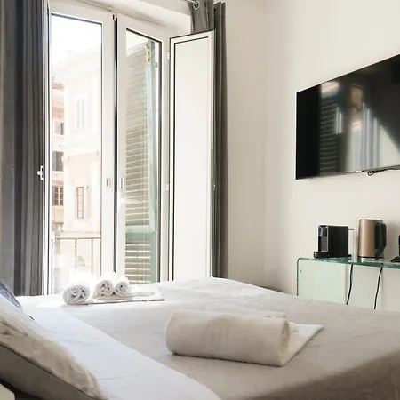 Piazza Venezia Grand Suite-2