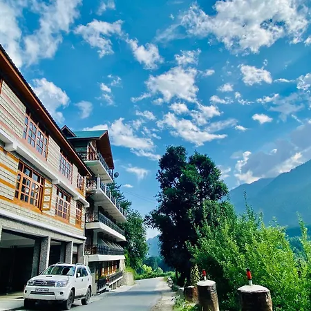 Snow Clad Riverview Hotel & Resort, Manali-2