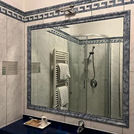 Hotel Napoleon-2