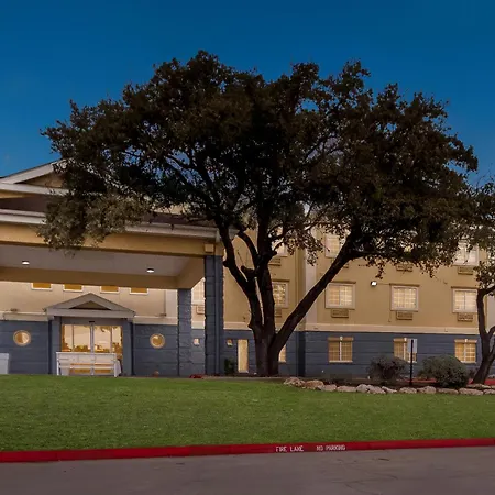 Quality Inn & Suites San Antonio Airport - Stone Oak-3