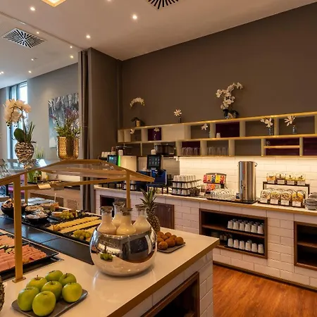 Plaza Premium Muenchen-2