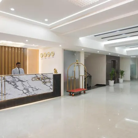 Clarks Inn Suites Agra Near Tajmahal-3