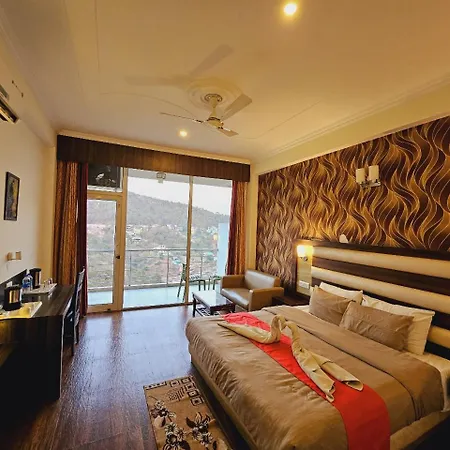Hotel Kasauli View !! Balcony Rooms ! Terrace ! Restaurant ! Main Highway ! Garden !!-2
