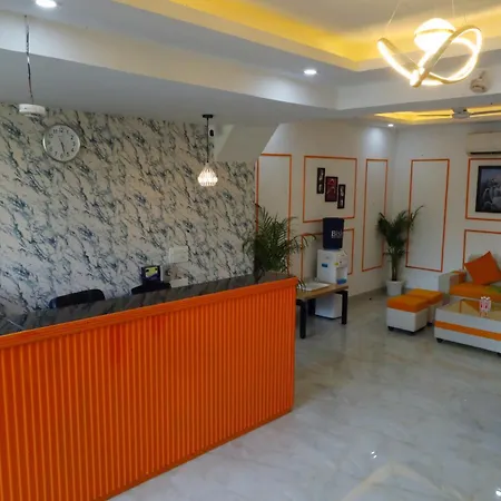 Hotel Mavens House Artemis Hospital Road-3
