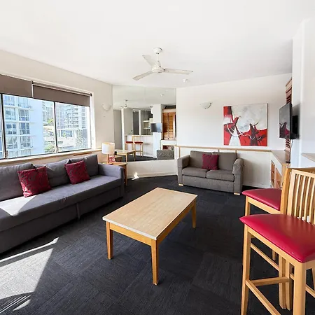 Tiki Hotel Apartments Surfers Paradise-3