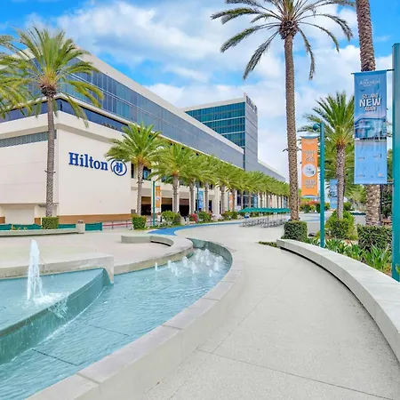 Hilton Anaheim-3