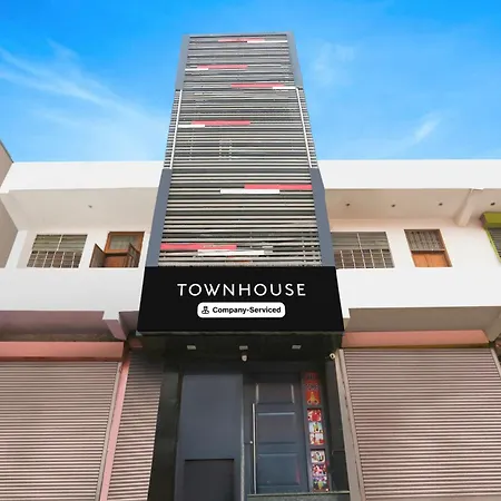 Super Townhouse Jagatpura Downtown-2